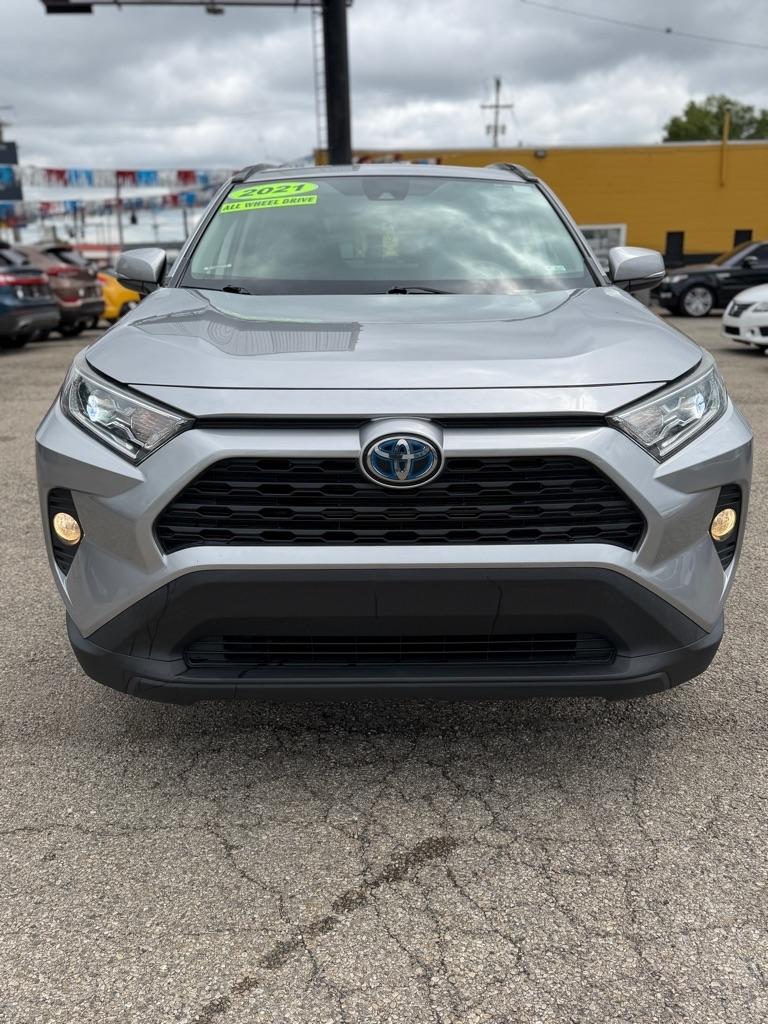 Toyota RAV4 Hybrid XLE 2021