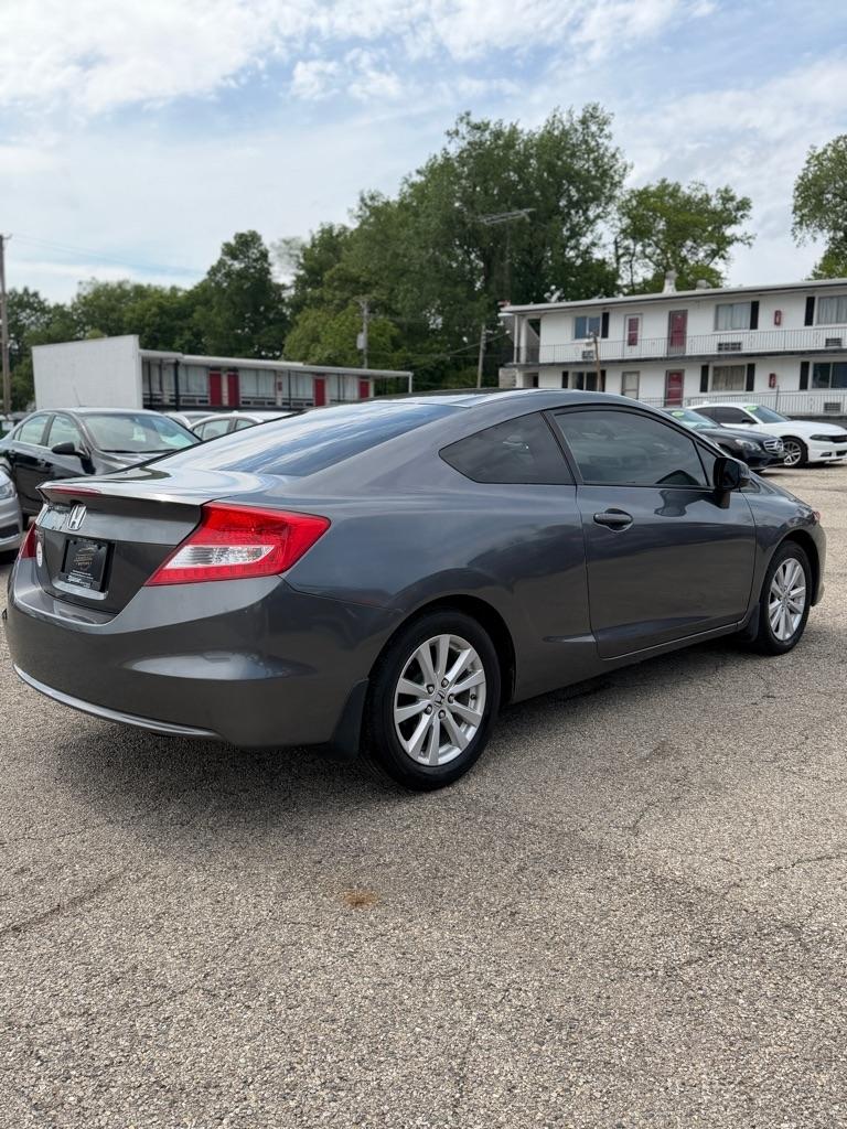 Honda Civic EX Coupe 5-Speed AT 2012