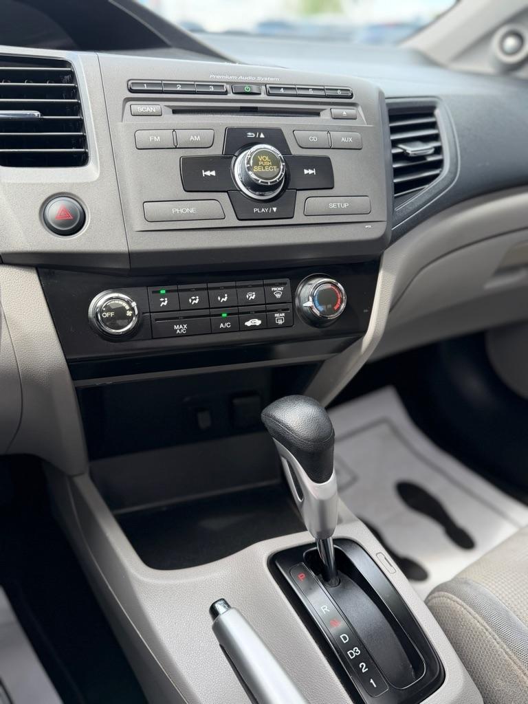 Honda Civic EX Coupe 5-Speed AT 2012