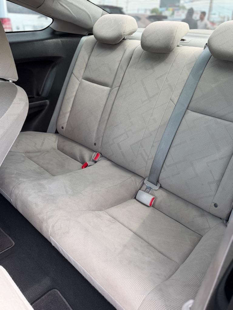 Honda Civic EX Coupe 5-Speed AT 2012