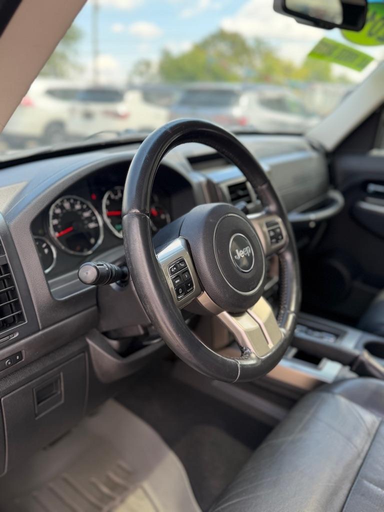 Jeep Liberty Limited 4WD 2012