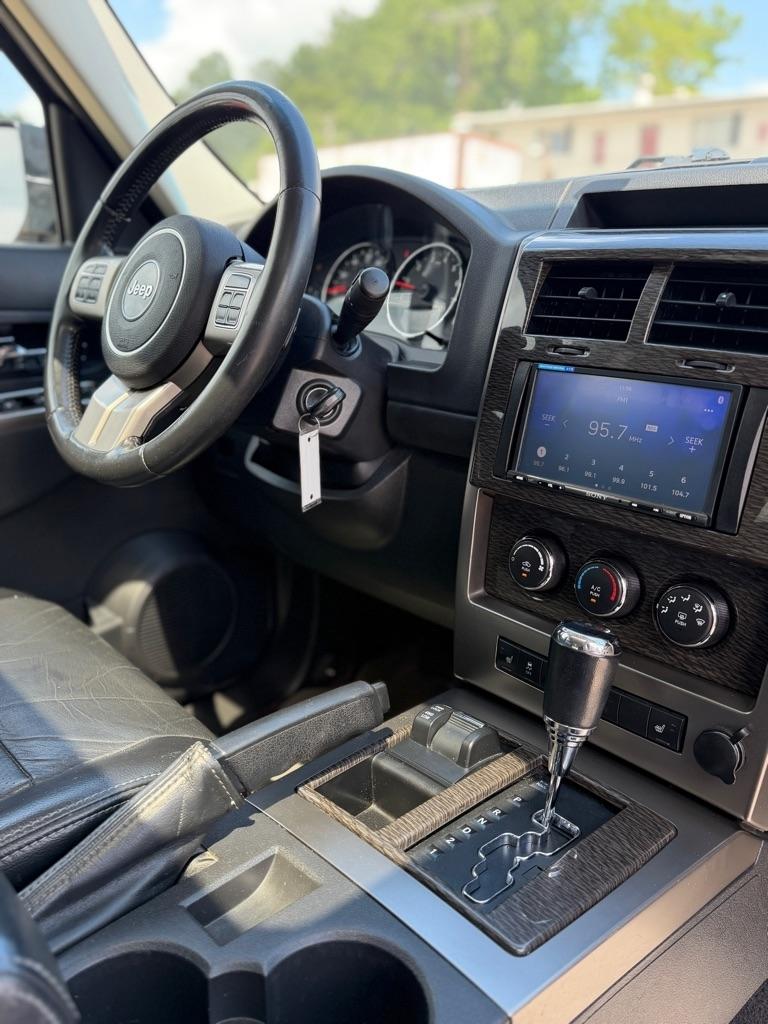 Jeep Liberty Limited 4WD 2012