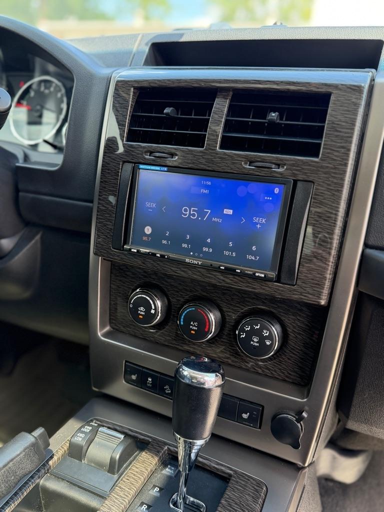 Jeep Liberty Limited 4WD 2012