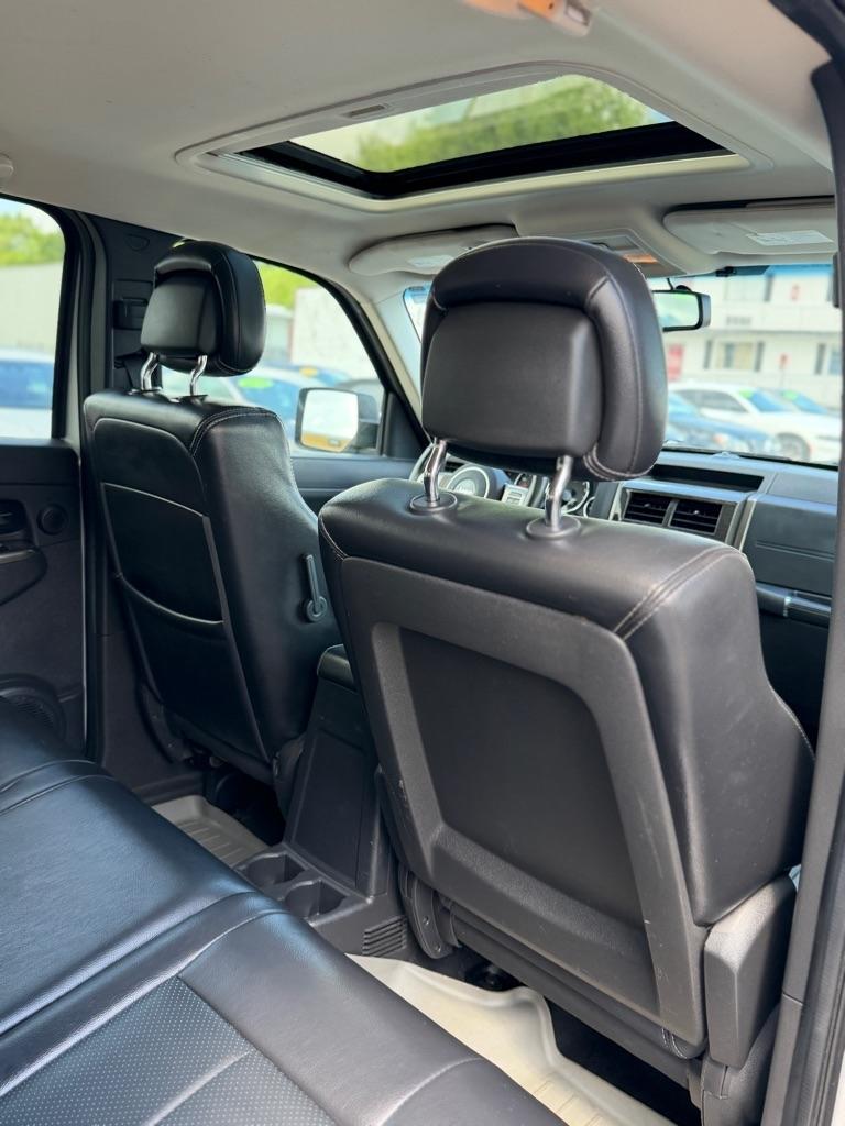 Jeep Liberty Limited 4WD 2012