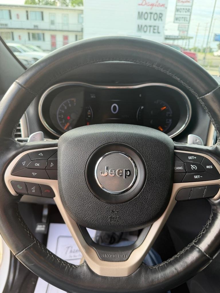 Jeep Grand Cherokee Laredo 4WD 2015