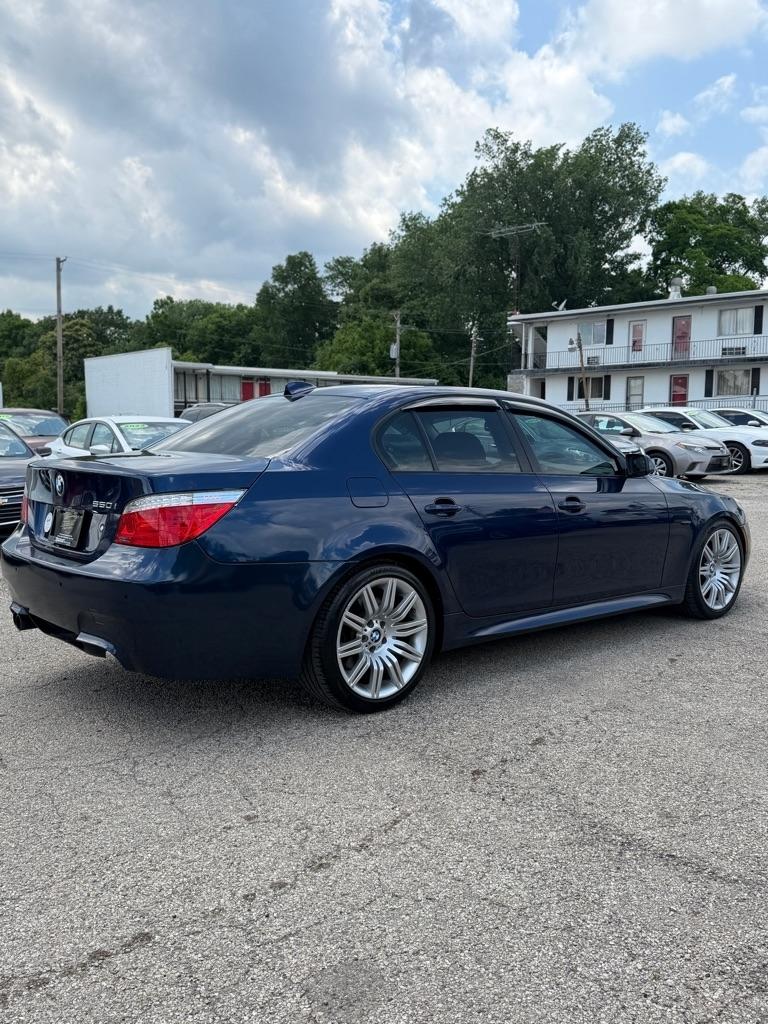 BMW 5-Series 550i 2008