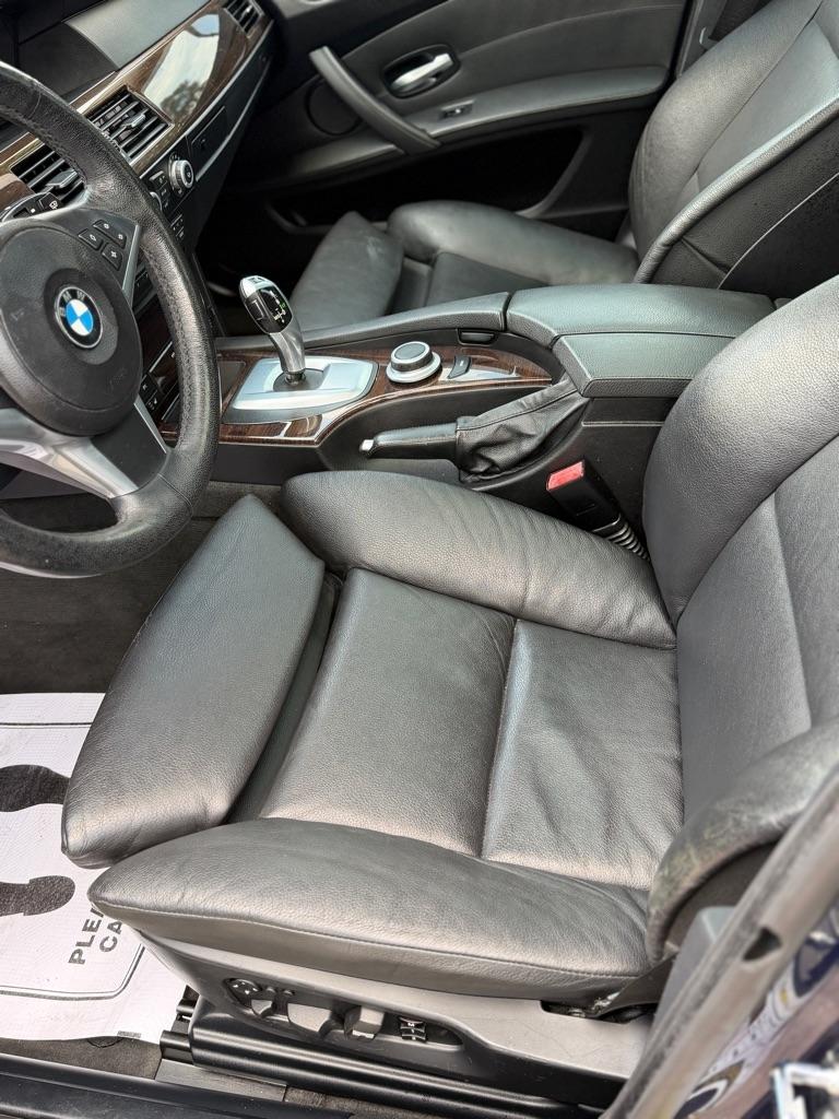BMW 5-Series 550i 2008
