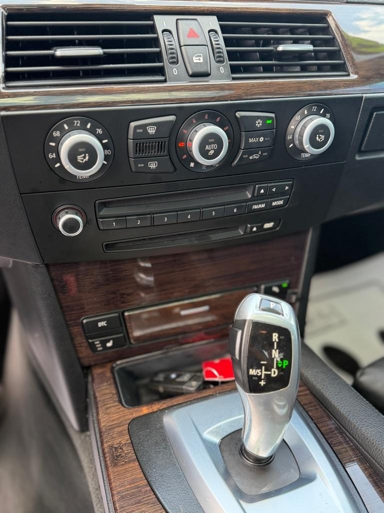 BMW 5-Series 550i 2008