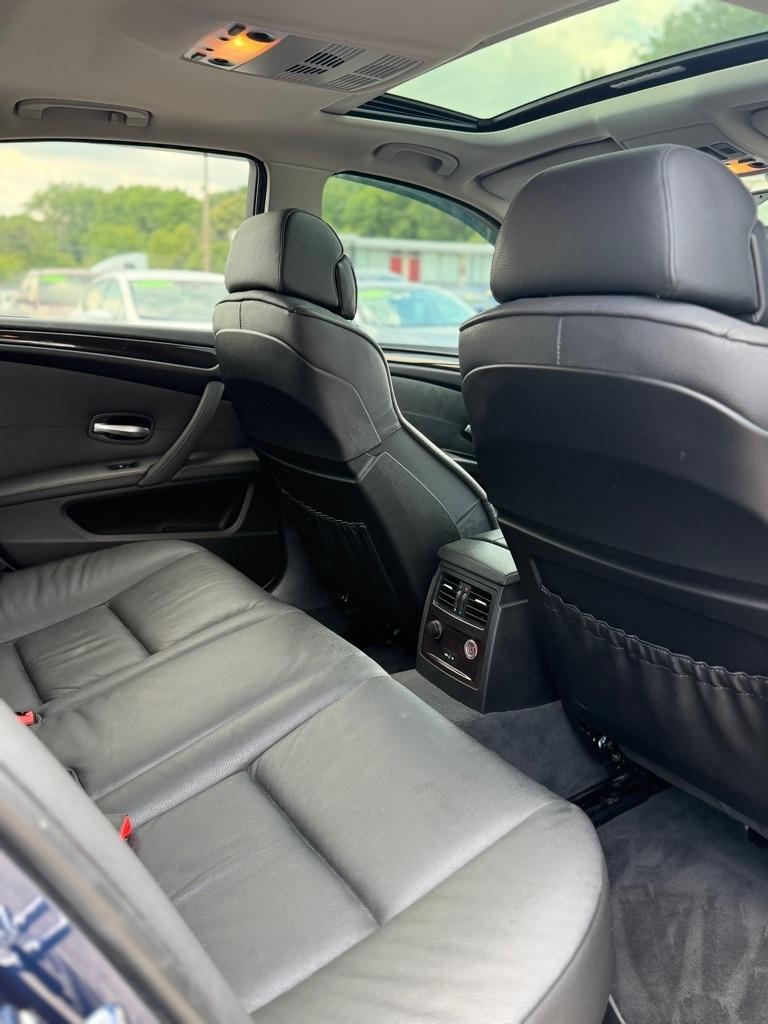BMW 5-Series 550i 2008