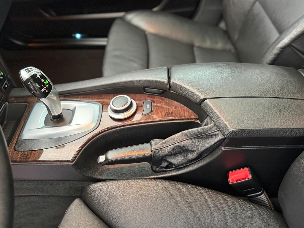 BMW 5-Series 550i 2008