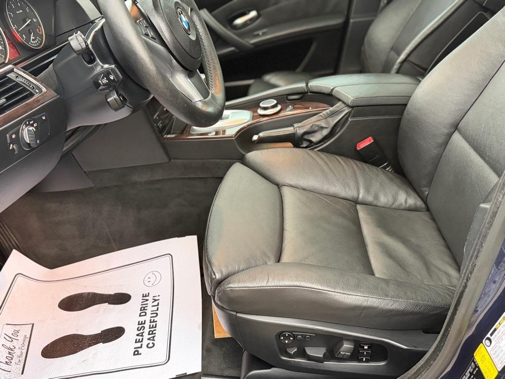 BMW 5-Series 550i 2008