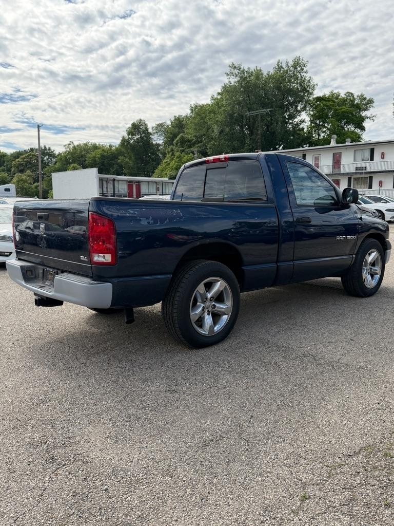 Dodge Ram 1500 ST 2WD 2004