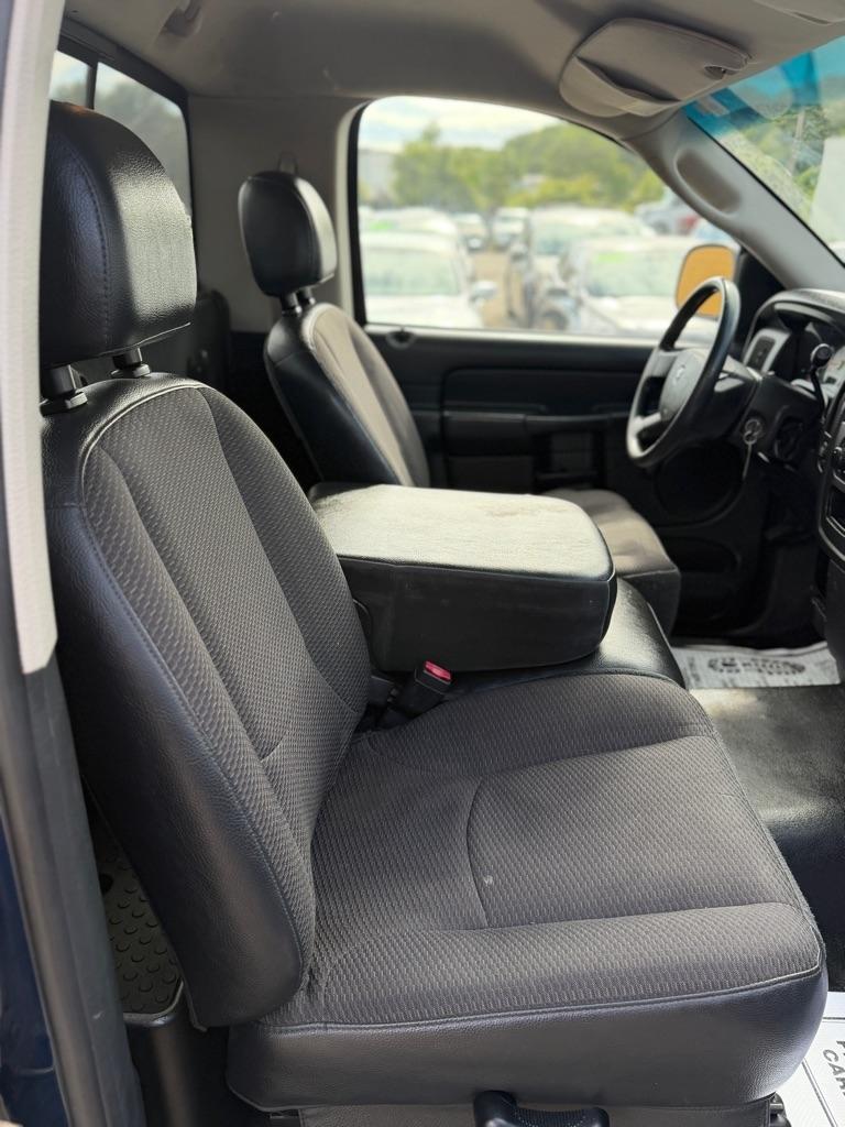 Dodge Ram 1500 ST 2WD 2004