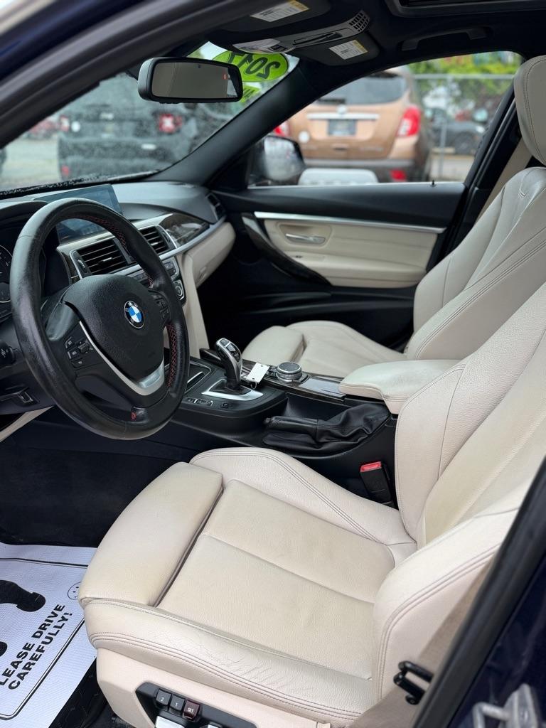 BMW 3-Series 330i xDrive SULEV Sedan 2017