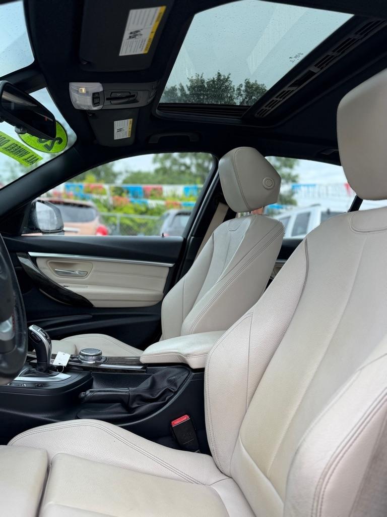 BMW 3-Series 330i xDrive SULEV Sedan 2017