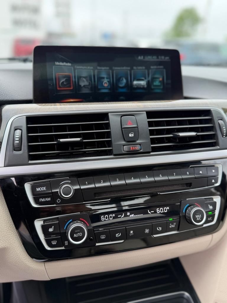 BMW 3-Series 330i xDrive SULEV Sedan 2017