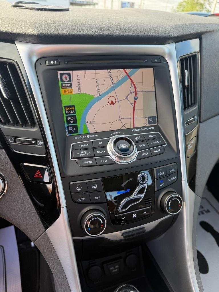 Hyundai Sonata SE Auto 2012