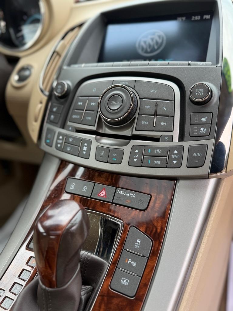 Buick LaCrosse Premium Package 2, w/Leather 2013