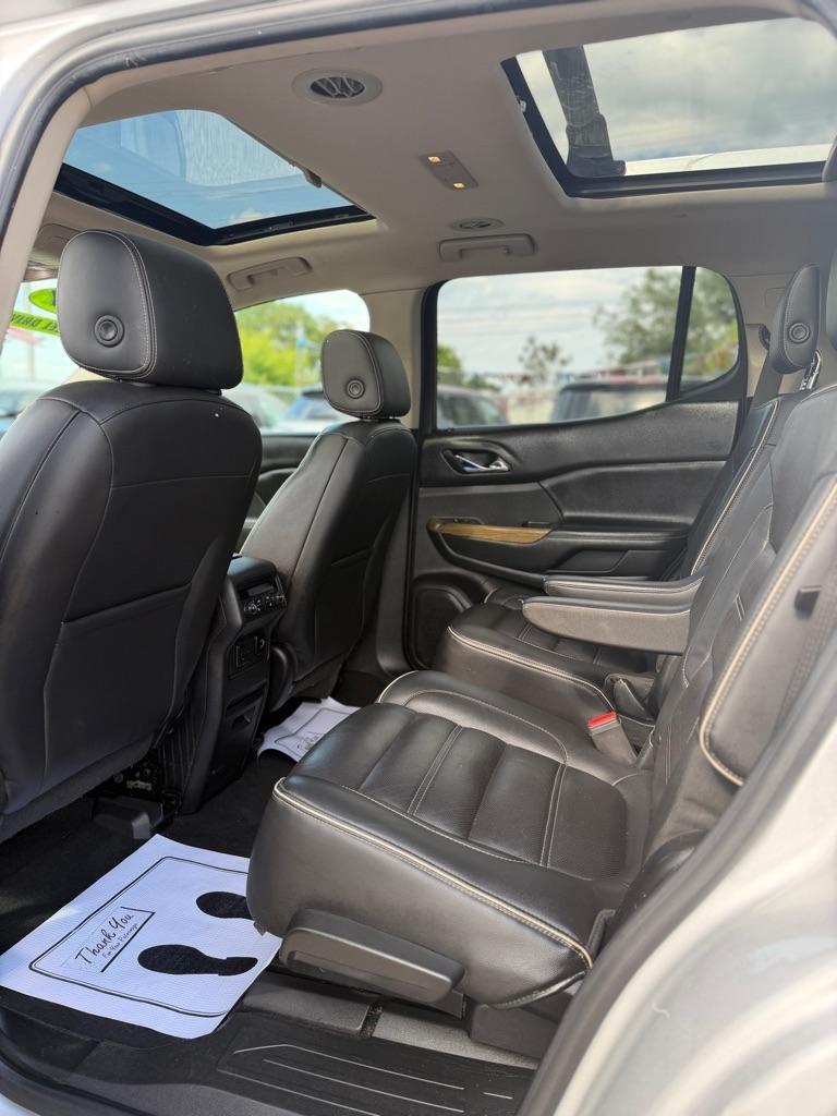 GMC Acadia Denali AWD 2017