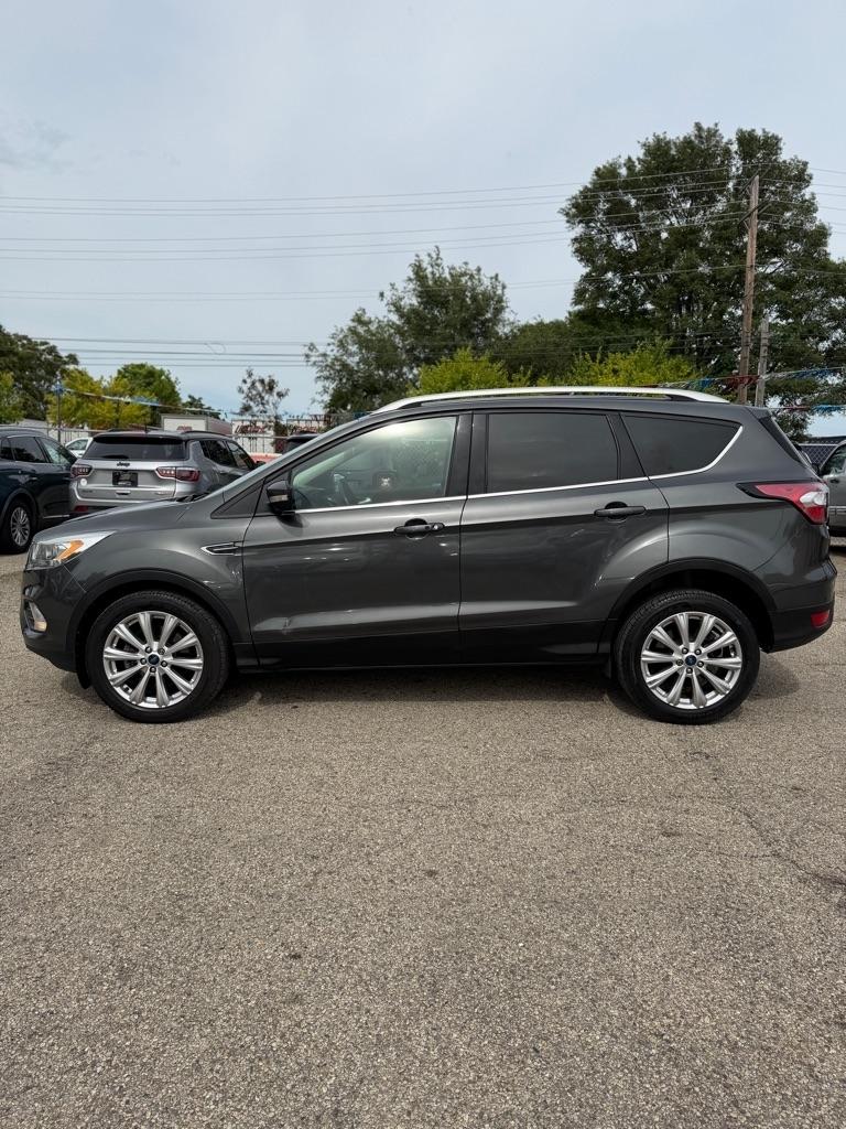 Ford Escape Titanium 4WD 2017