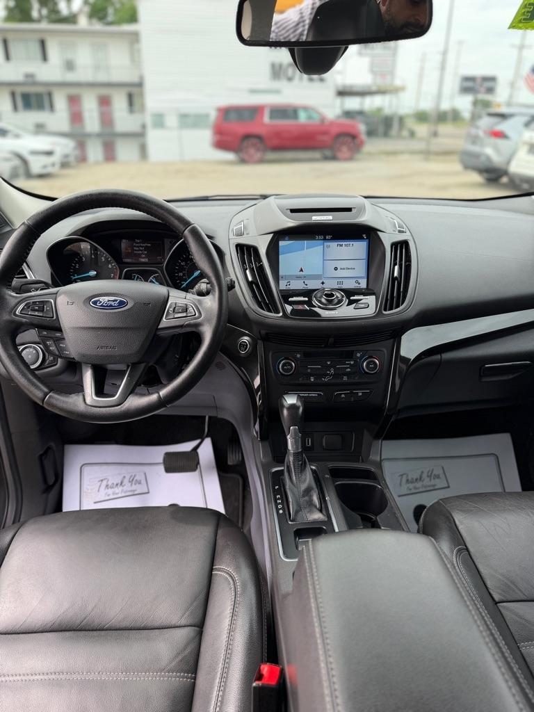 Ford Escape Titanium 4WD 2017