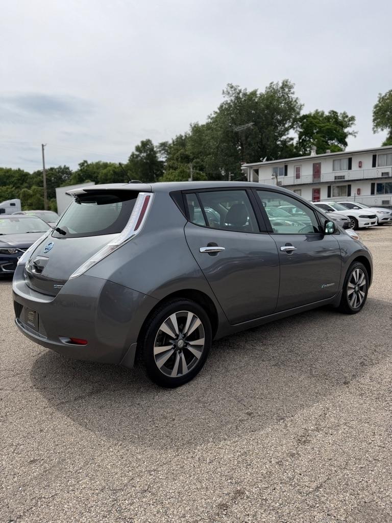 Nissan Leaf S 2015