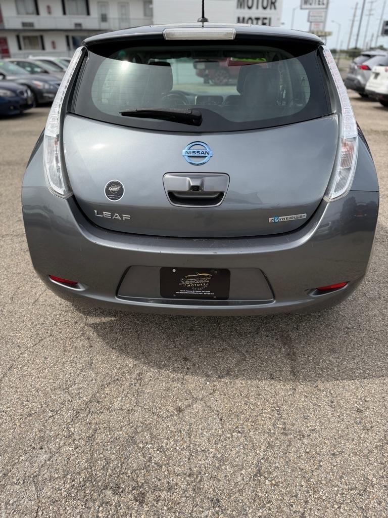 Nissan Leaf S 2015