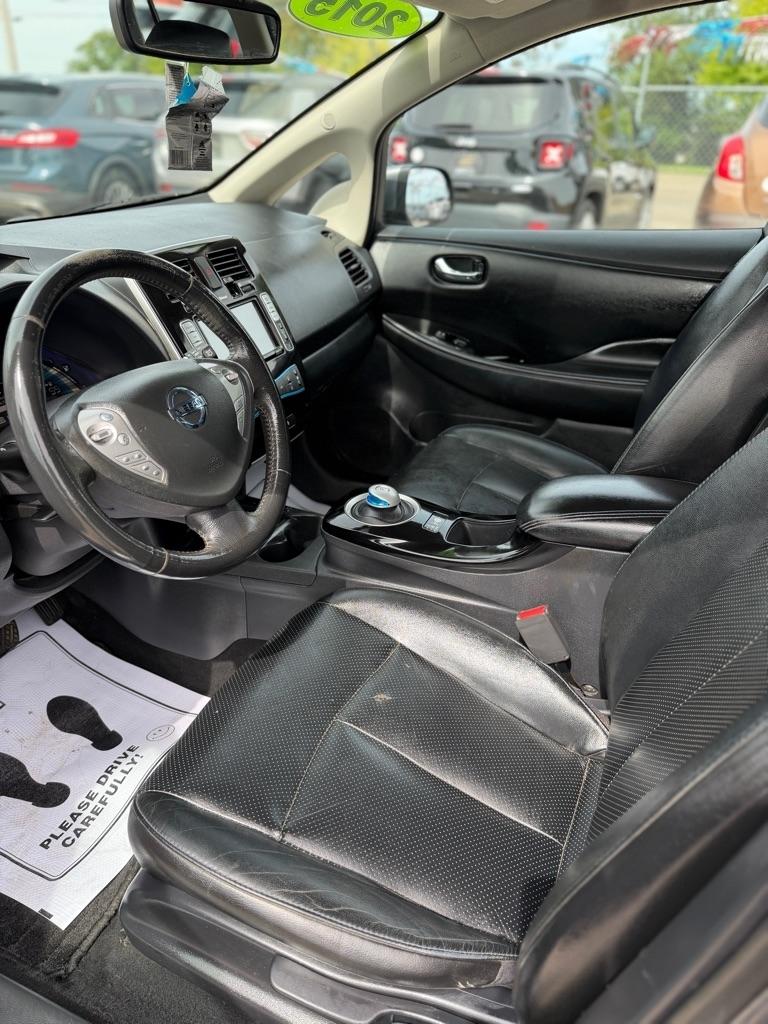 Nissan Leaf S 2015