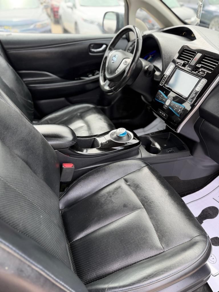 Nissan Leaf S 2015
