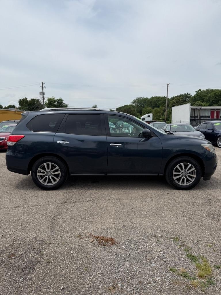 Nissan Pathfinder S 2WD 2016