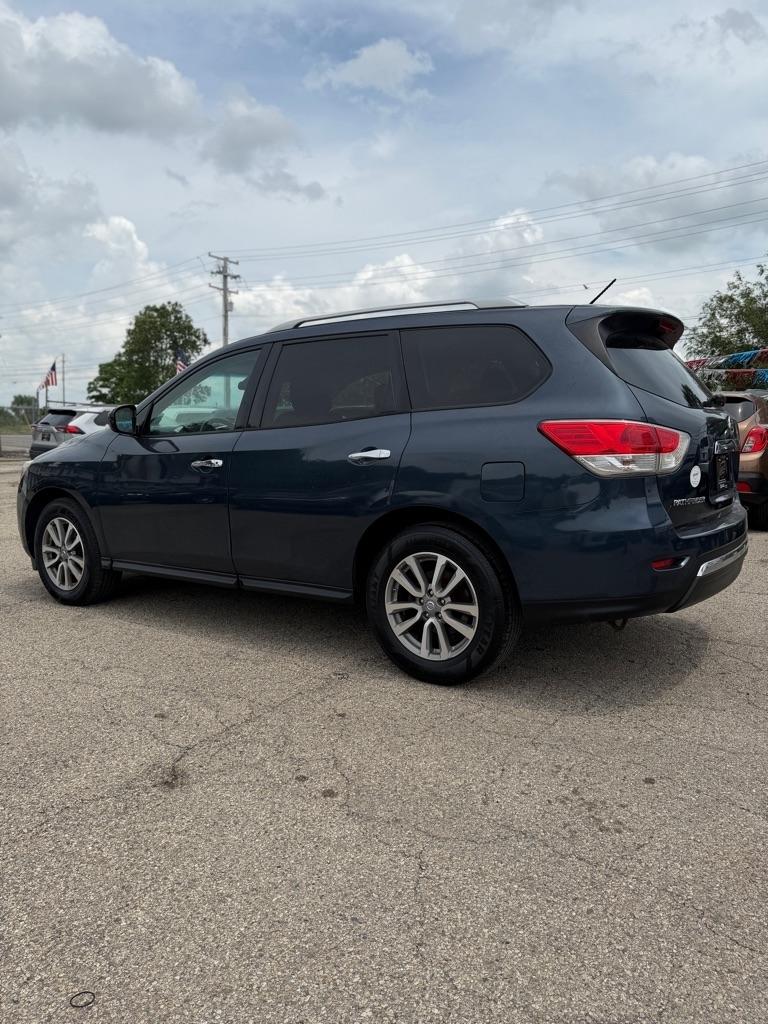 Nissan Pathfinder S 2WD 2016