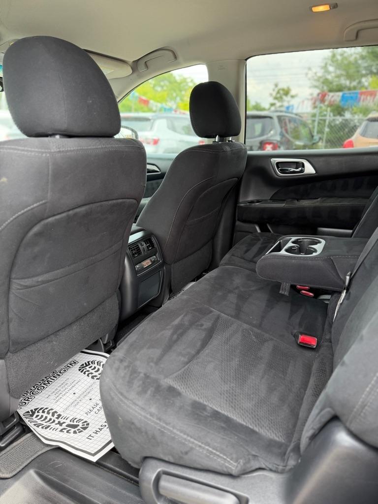 Nissan Pathfinder S 2WD 2016