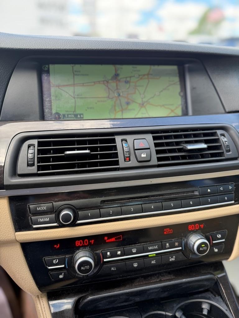 BMW 5-Series 528i 2013