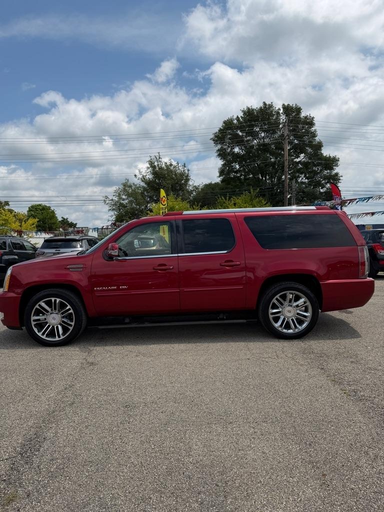 Cadillac Escalade ESV AWD Premium 2013