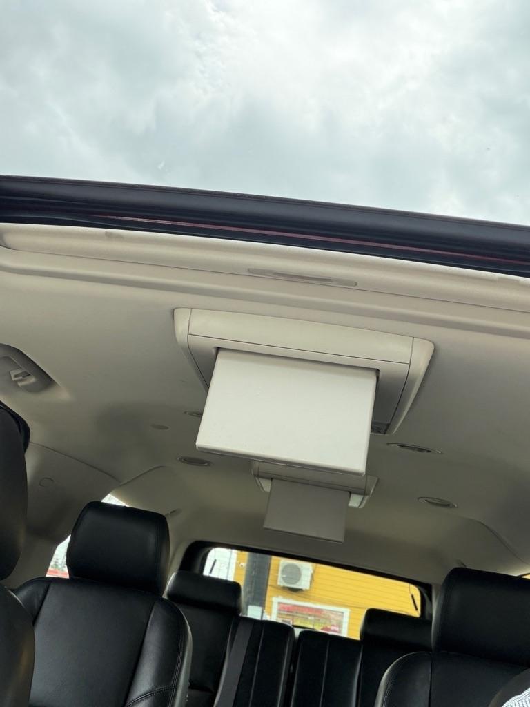 Cadillac Escalade ESV AWD Premium 2013