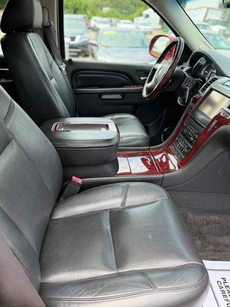 Cadillac Escalade ESV AWD Premium 2013