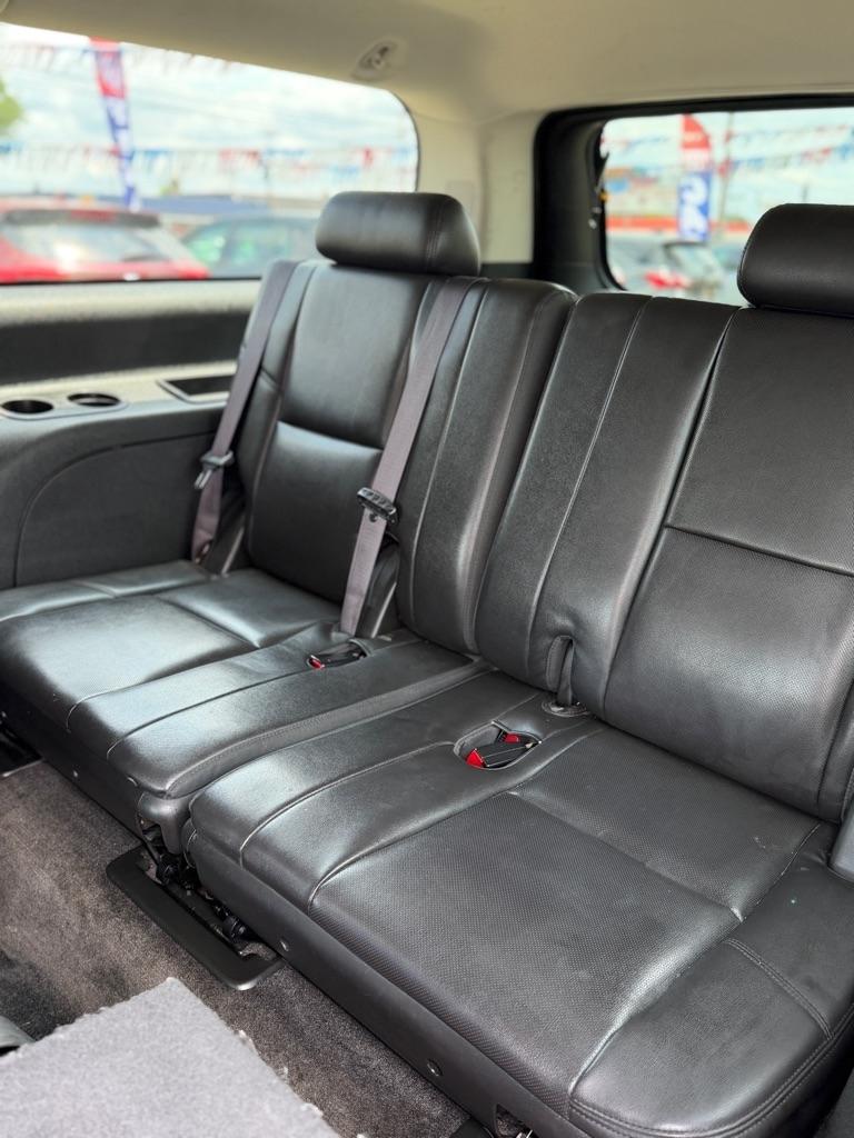 Cadillac Escalade ESV AWD Premium 2013