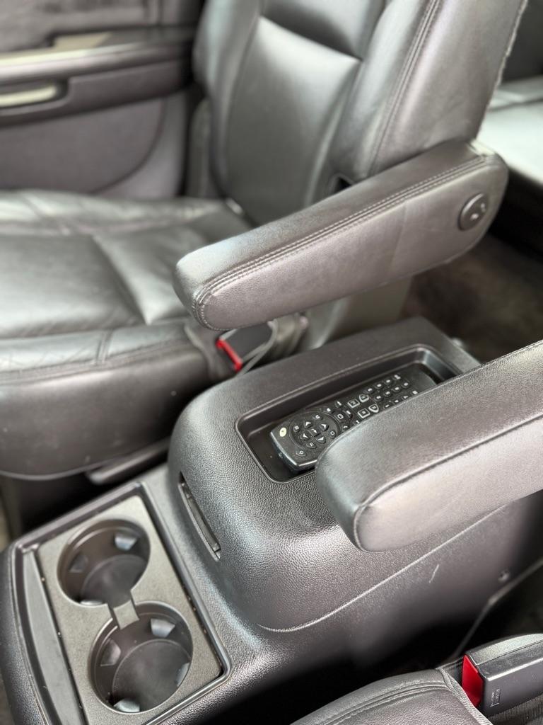 Cadillac Escalade ESV AWD Premium 2013