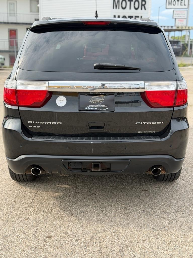 Dodge Durango Citadel AWD 2011