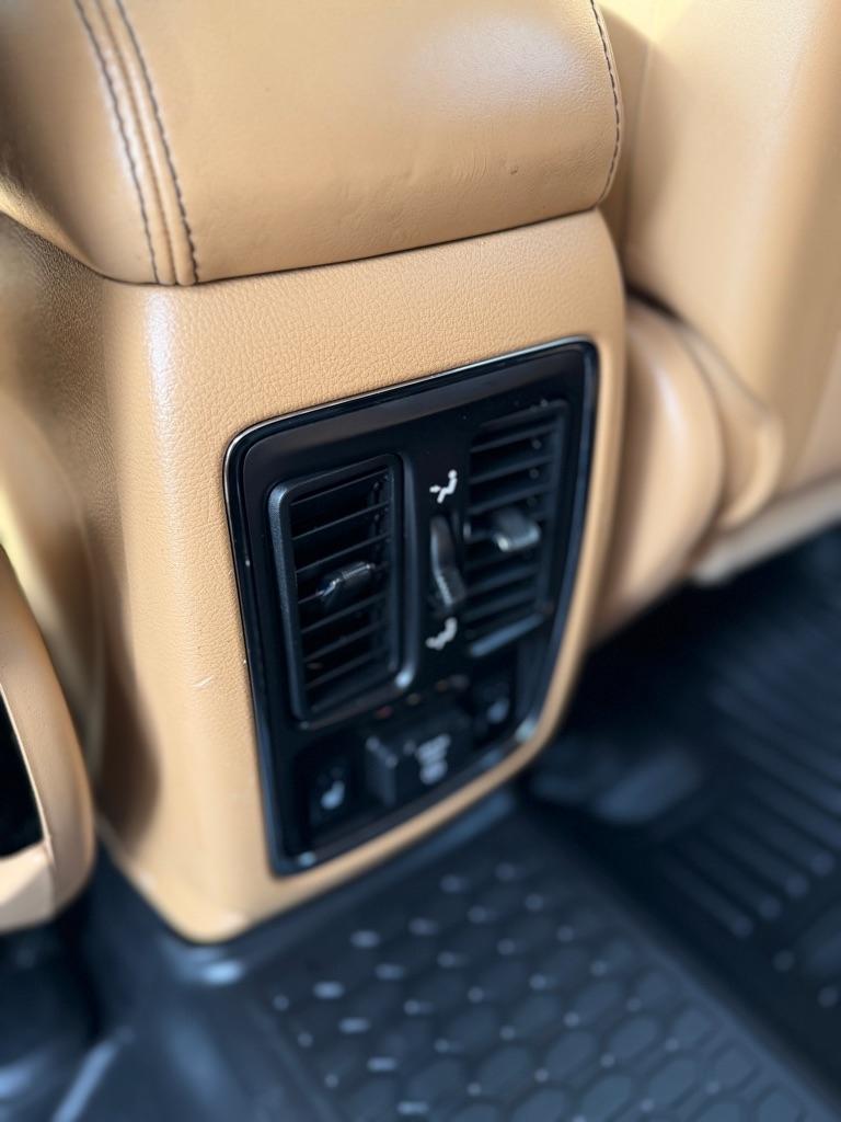 Dodge Durango Citadel AWD 2011