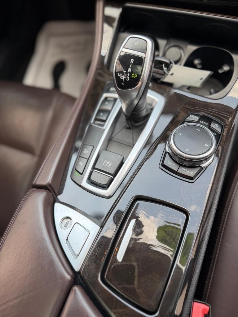 BMW 5-Series 535i xDrive 2016