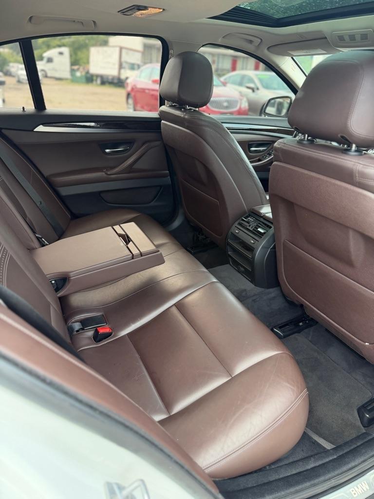 BMW 5-Series 535i xDrive 2016