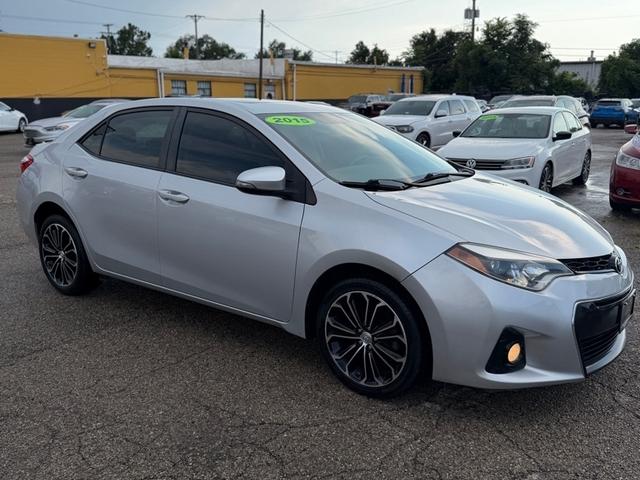 Silver 2015 Toyota Corolla Sedan Front-Wheel Drive Automatic