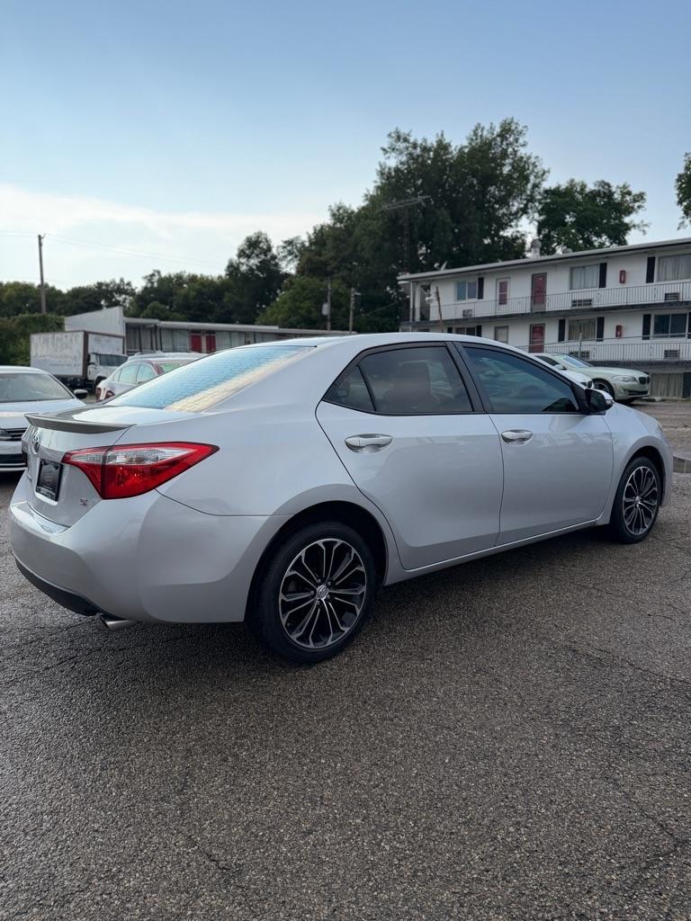 Toyota Corolla LE CVT 2015