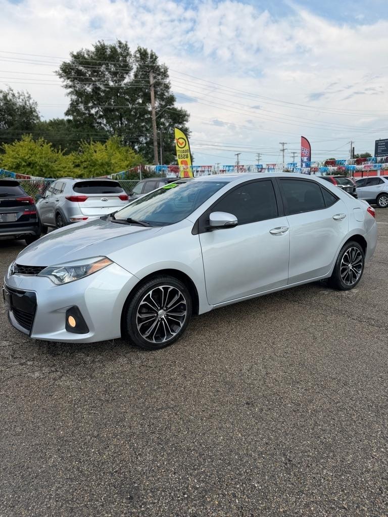 Toyota Corolla LE CVT 2015
