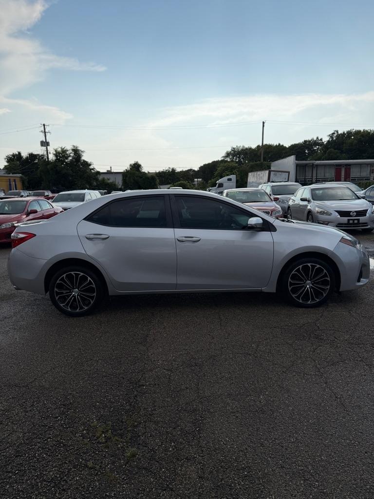 Toyota Corolla LE CVT 2015