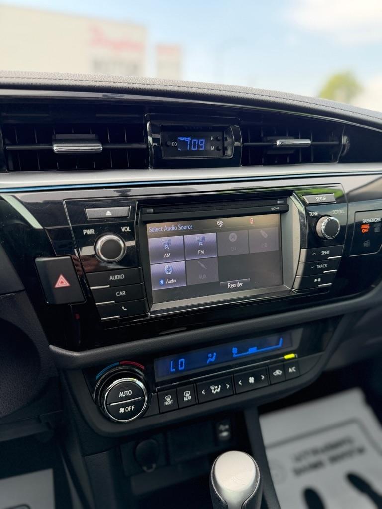 Toyota Corolla LE CVT 2015