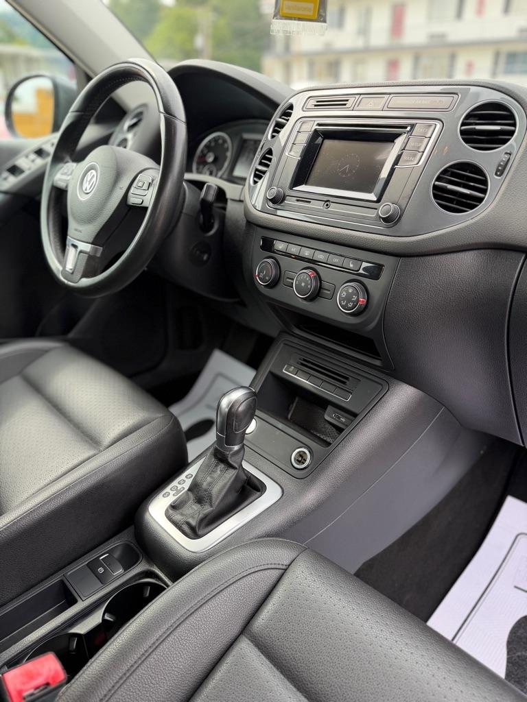 Volkswagen Tiguan S 2016