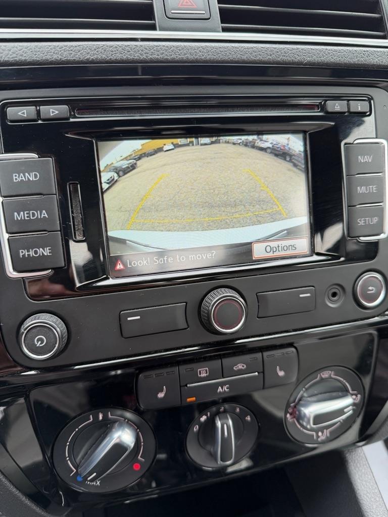 Volkswagen Jetta SE 6A 2015