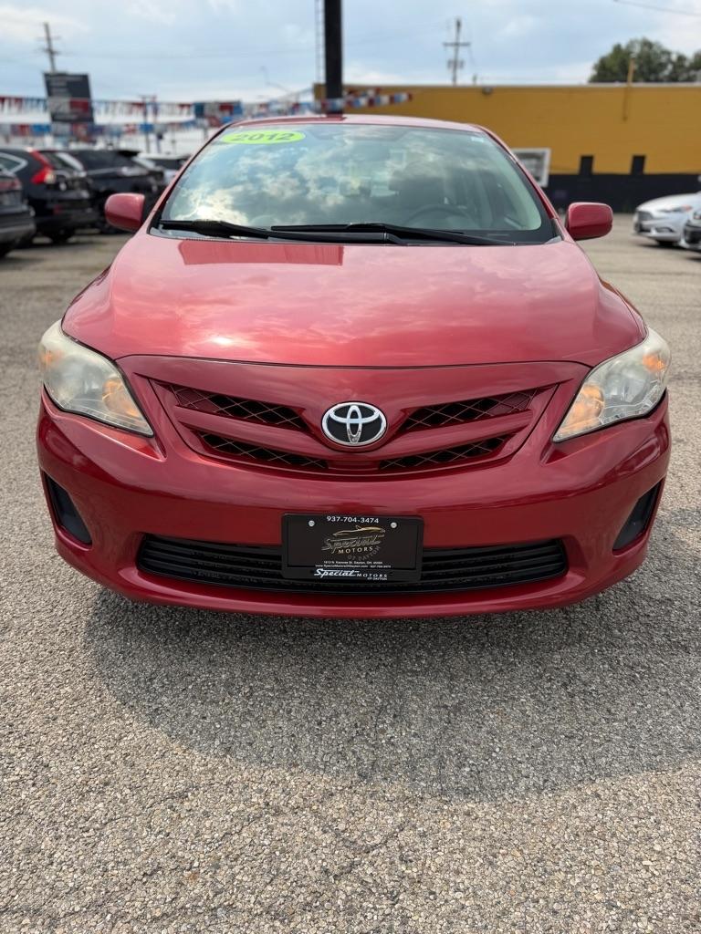 Toyota Corolla S 5-Speed MT 2012